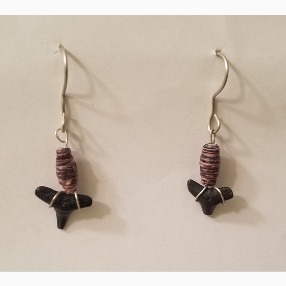 Handmade Unique Shell Earrings! Sharks Teeth Too! - Picture 10 of 11